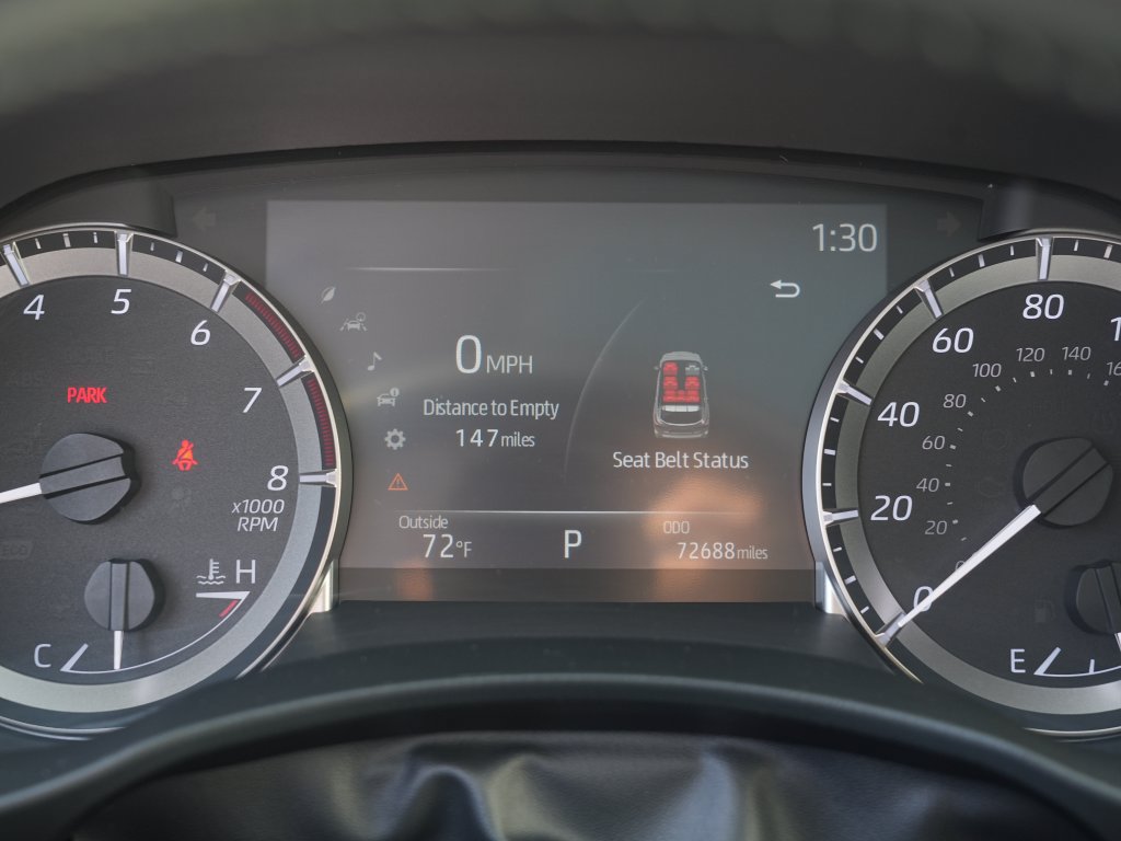 Used 2023 Toyota Highlander XLE AWD/4WD image 37
