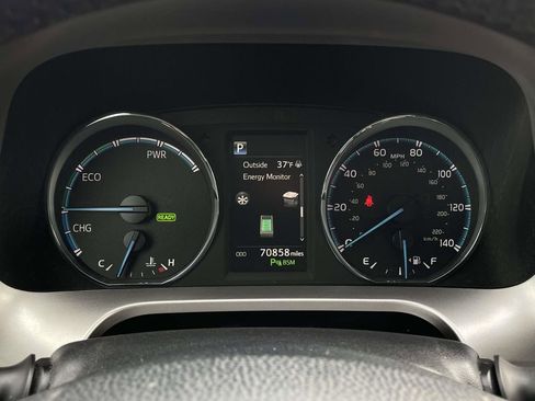 Used 2017 Toyota RAV4 Limited image 14