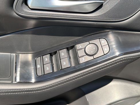 New 2026 Nissan Rogue SV w/ Cold Weather Package FWD image 31