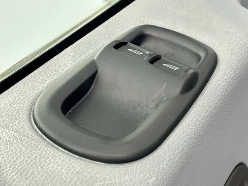 Used 2018 Ford Transit 150 XL image 28