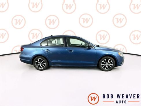 Used 2016 Volkswagen Jetta SE FWD image 9