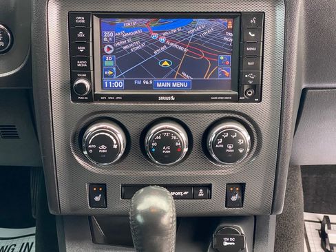 Used 2014 Dodge Challenger R/T image 21