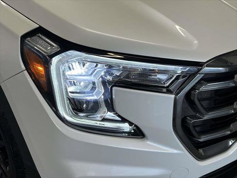 Used 2022 GMC Terrain AT4 w/ Infotainment Package II image 10