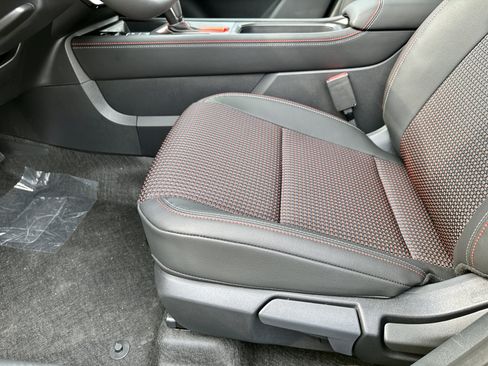 New 2026 Nissan Kicks SR AWD/4WD image 25