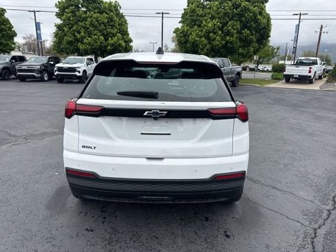 New 2027 Chevrolet Bolt LT FWD image 6
