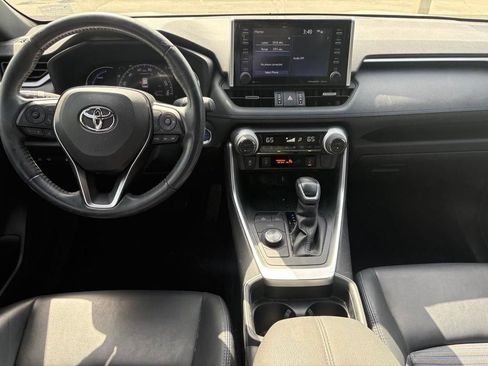Used 2020 Toyota RAV4 XSE w/ XSE Grade Weather Package AWD/4WD image 13