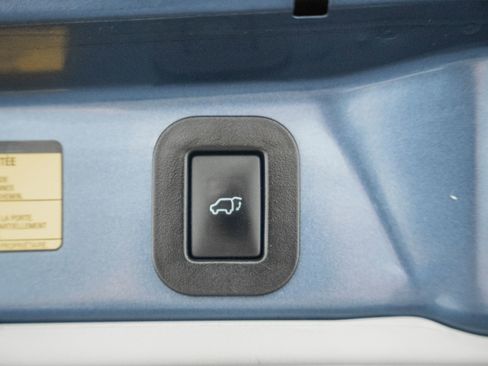 Used 2014 Toyota Sienna Limited image 25