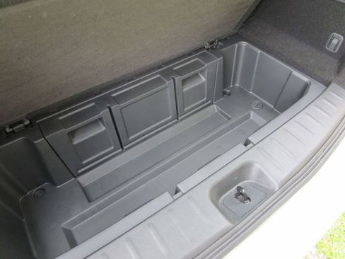 Used 2024 Nissan Pathfinder SL image 14