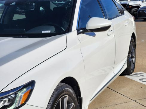 Used 2021 Honda Accord EX-L image 9