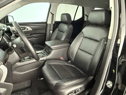 Used 2018 Chevrolet Traverse RS FWD image 9