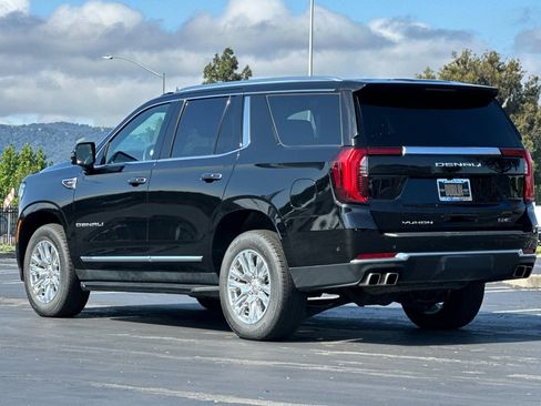 Used 2025 GMC Yukon Denali AWD/4WD image 6
