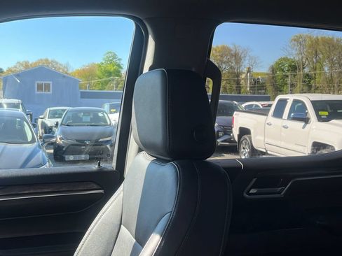 Used 2022 Chevrolet Silverado 1500 LTZ AWD/4WD image 25