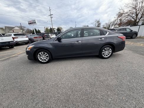 Used 2013 Nissan Altima 2.5 S FWD image 38