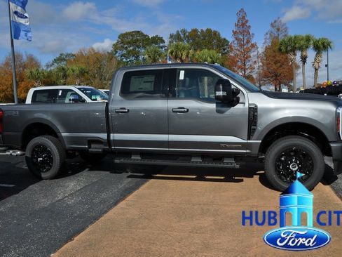 New 2026 Ford F350 Lariat w/ Black Appearance Package image 6