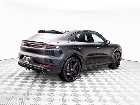 New 2026 Porsche Cayenne S AWD/4WD image 8