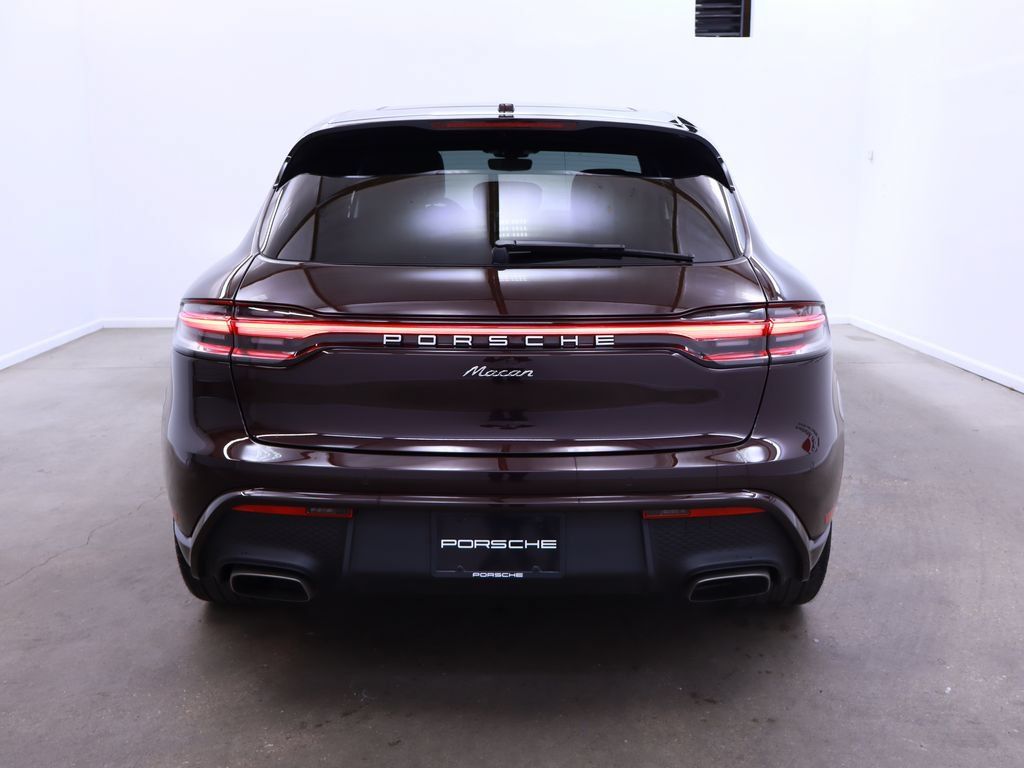 Used 2024 Porsche Macan AWD/4WD image 6