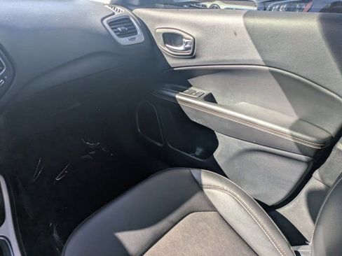 Used 2021 Jeep Compass Latitude w/ Convenience Group image 15