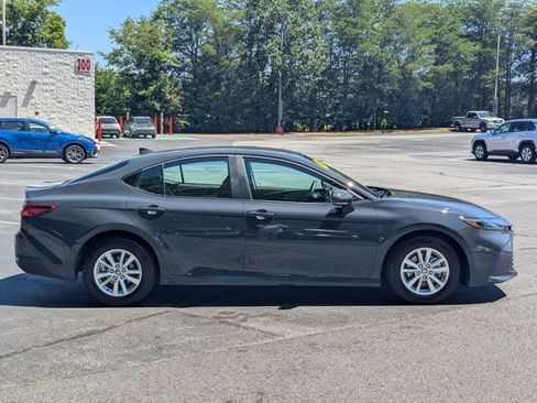 Used 2026 Toyota Camry LE FWD image 8
