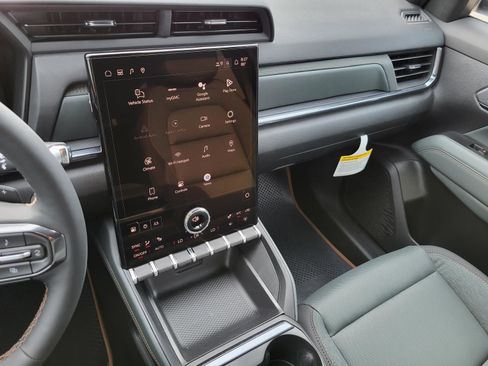 New 2026 GMC Terrain AT4 AWD/4WD image 8