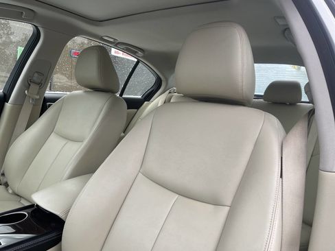 Used 2018 INFINITI Q50 Luxe w/ Essential Package (3.0T Luxe) image 15