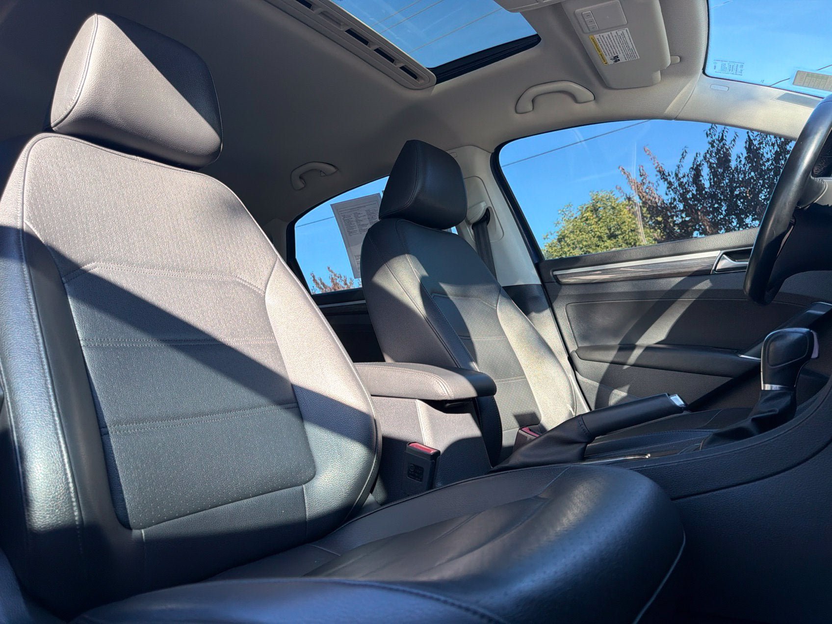 Used 2017 Volkswagen Passat 1.8T SE FWD image 17