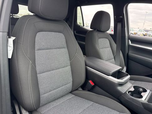 New 2027 GMC Terrain Elevation w/ Technology Package II AWD/4WD image 35