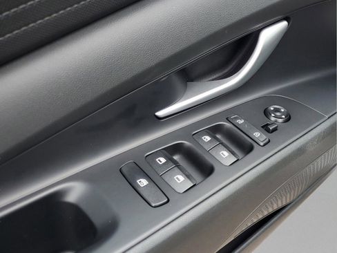 New 2026 Hyundai Elantra Sport image 17