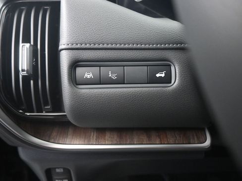 New 2026 Nissan Armada Platinum image 12