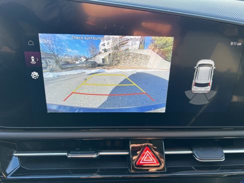 Certified 2024 Kia Niro EX image 19