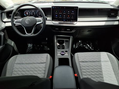 Certified 2025 Volkswagen Tiguan S AWD/4WD image 24
