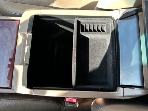 Used 2015 Lexus GX 460 w/ Premium Package image 26