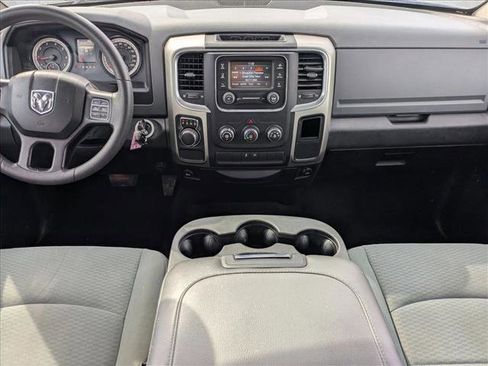 Used 2019 RAM 1500 Classic SLT image 16