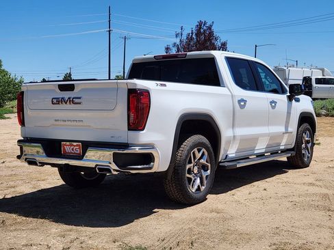New 2026 GMC Sierra 1500 SLT w/ SLT Premium Plus Package AWD/4WD image 4