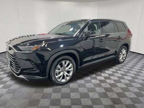 Used 2026 Toyota Grand Highlander AWD image 4