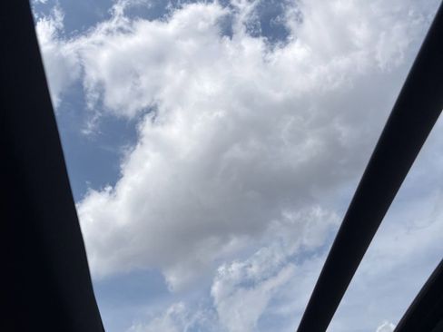 Used 2020 Ford Explorer Limited image 13