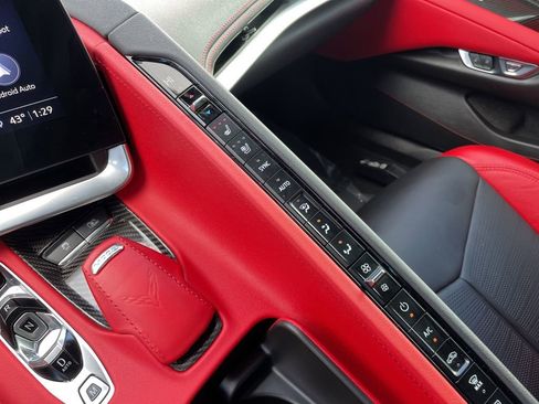 Used 2021 Chevrolet Corvette Stingray Preferred Cpe w/ 2LT image 21