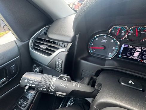 Used 2017 Chevrolet Tahoe LT RWD image 25
