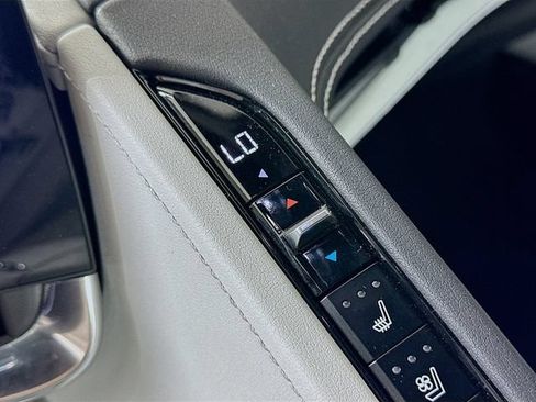 Used 2020 Chevrolet Corvette Stingray Preferred Cpe w/ 2LT Preferred Equipment Group RWD image 17