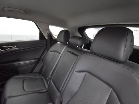 Certified 2023 Kia Sportage EX image 12