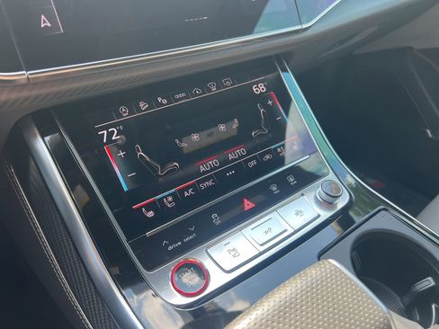 Used 2024 Audi SQ8 Prestige AWD/4WD image 18
