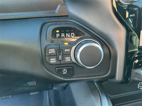 Certified 2025 RAM 1500 Big Horn image 34