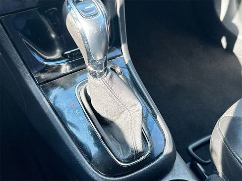 Used 2018 Buick Encore Preferred image 17