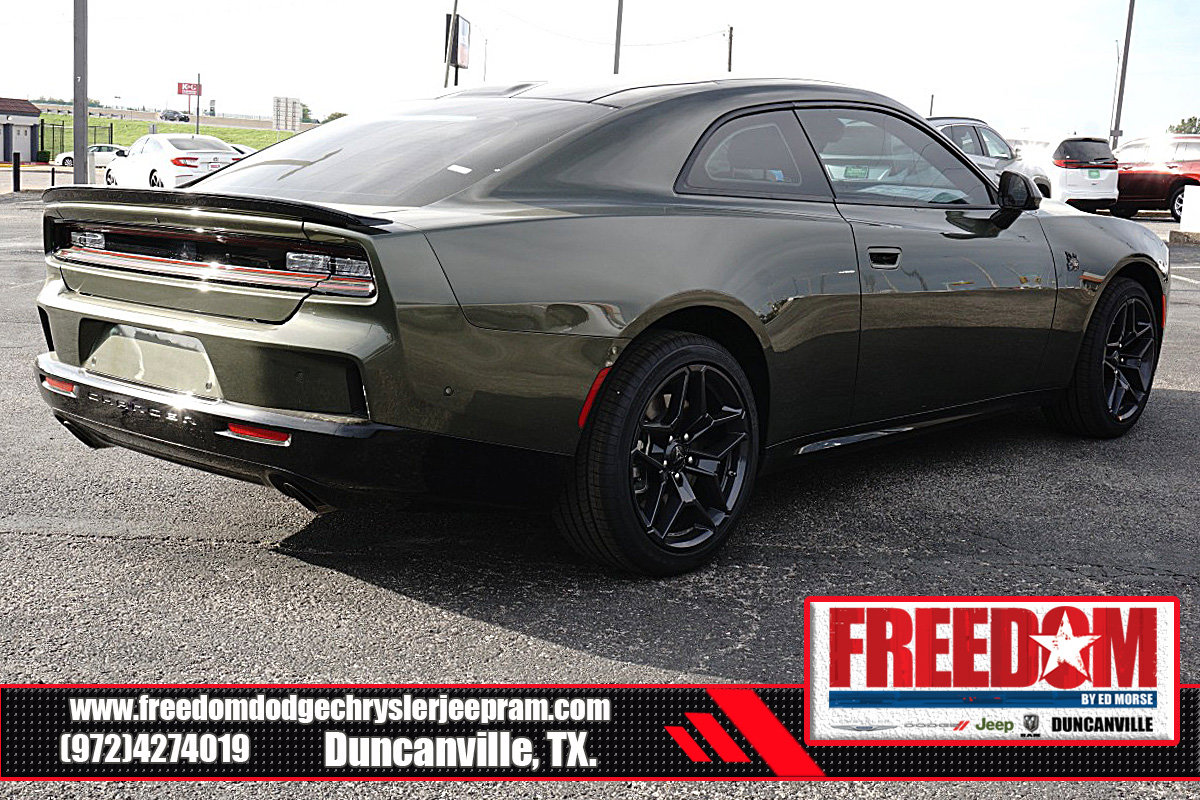 New 2026 Dodge Charger Scat Pack w/ Blacktop Package AWD/4WD image 5