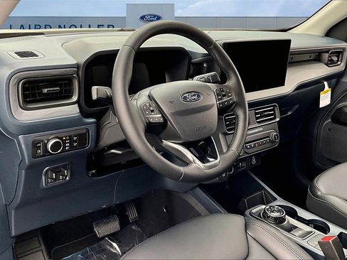 New 2026 Ford Maverick Lariat w/ Black Appearance Package image 7