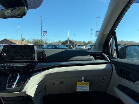 New 2026 Honda Odyssey EX-L image 30