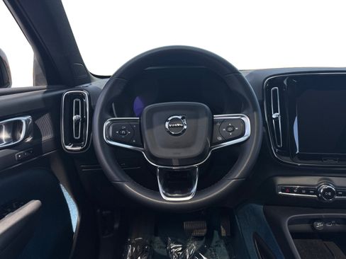 Used 2023 Volvo C40 P8 Recharge Plus w/ Protection Package Premier AWD/4WD image 12