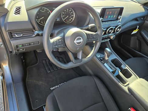 Used 2025 Nissan Sentra S FWD image 18