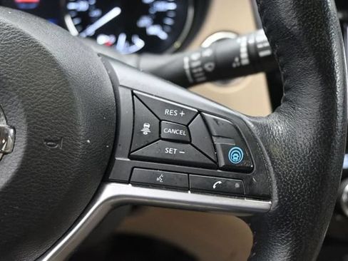 Used 2019 Nissan Rogue SL w/ Premium Package AWD/4WD image 30
