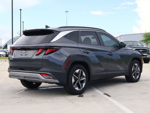 Used 2026 Hyundai Tucson SEL FWD image 4