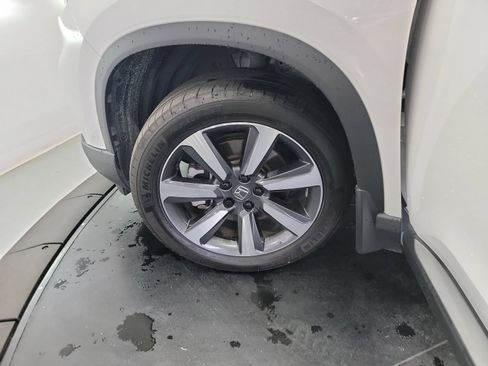 Used 2025 Honda Pilot Touring image 30